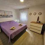 Irena Lovely Apartmens