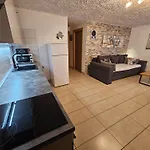 Irena Lovely Apartmens Apartamento Vir