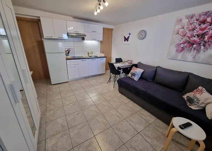 Irena Lovely Apartmens Apartman Vir