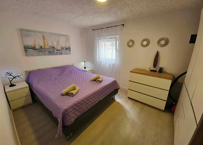 Irena Lovely Apartmens * Vir