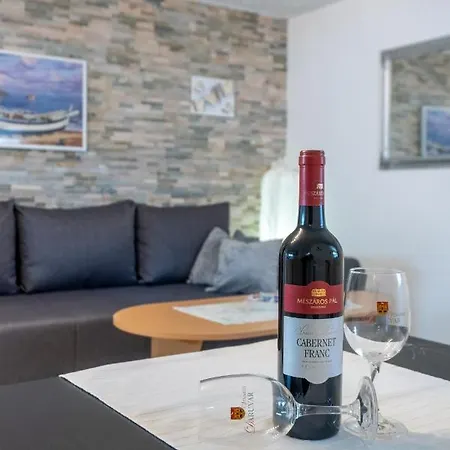 Irena Lovely Apartmens
