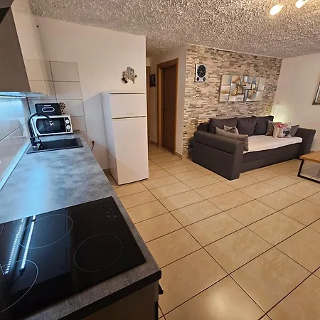 Irena Lovely Apartmens Apartament Vir