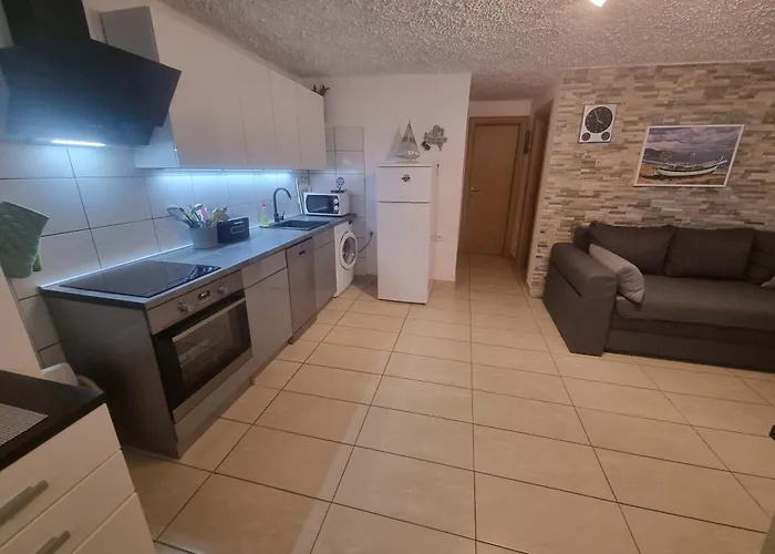 Irena Lovely Apartmens アパート ヴィル